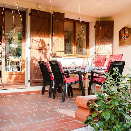 Villa 4 Pièces Avec Jardin, Terrasse, Animaux Permis, Parking - Fr-1-409-26