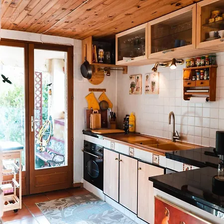 4 Pièces Avec Jardin, Terrasse, Animaux Permis, Parking - Fr-1-409-26 *