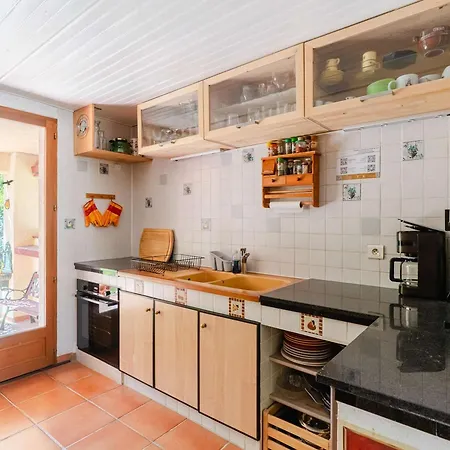 4 Pièces Avec Jardin, Terrasse, Animaux Permis, Parking - Fr-1-409-26