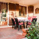 빌라 4 Pieces Avec Jardin, Terrasse, Animaux Permis, Parking - Fr-1-409-26