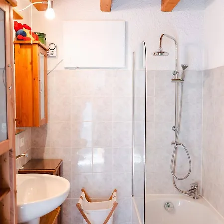 4 Pieces Avec Jardin, Terrasse, Animaux Permis, Parking - Fr-1-409-26 * Saint-Pierre-la-Mer (Aude)