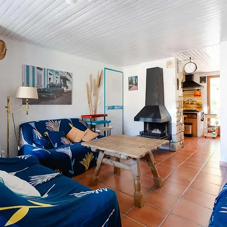 4 Pieces Avec Jardin, Terrasse, Animaux Permis, Parking - Fr-1-409-26 * Saint-Pierre-la-Mer (Aude)