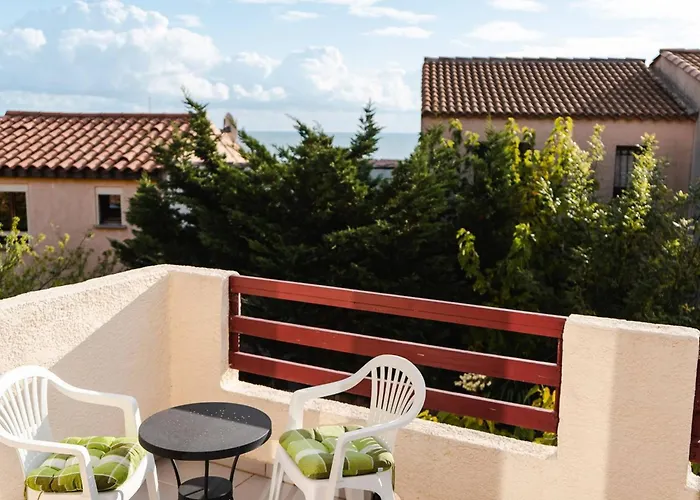 4 Pièces Avec Jardin, Terrasse, Animaux Permis, Parking - Fr-1-409-26 * Saint-Pierre-la-Mer (Aude)
